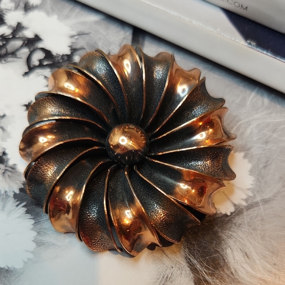 Vintage Jewelry - Vintage Copper flower Brooch